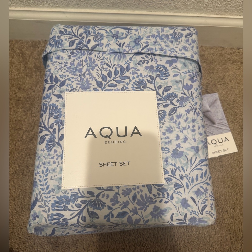 “New” Aqua Bedding Blue and White Floral Sheet Set sizeKing